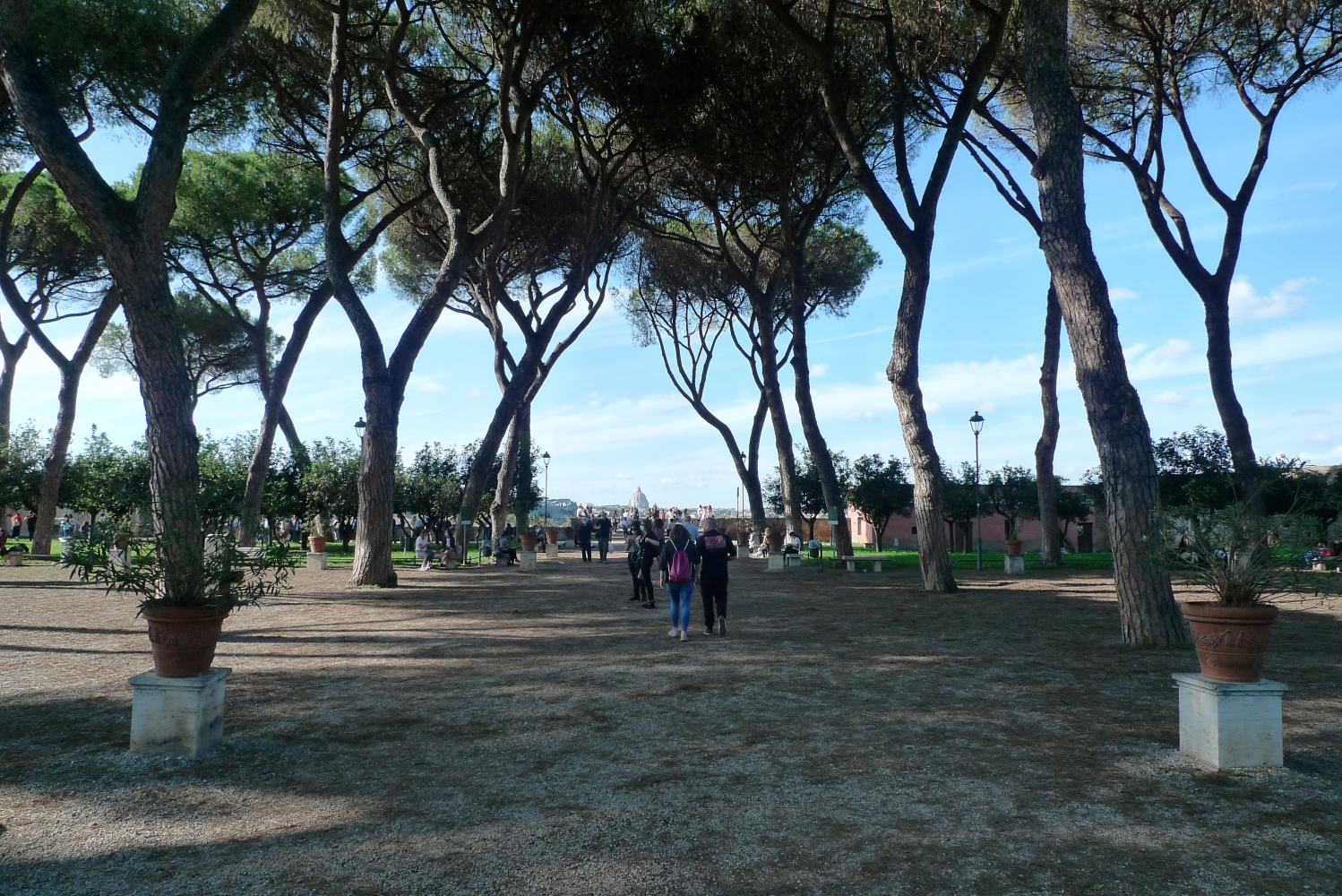 Il respiro del Tevere negli spazi lineari e osmotici tra l’Aventino e Piazza Tevere