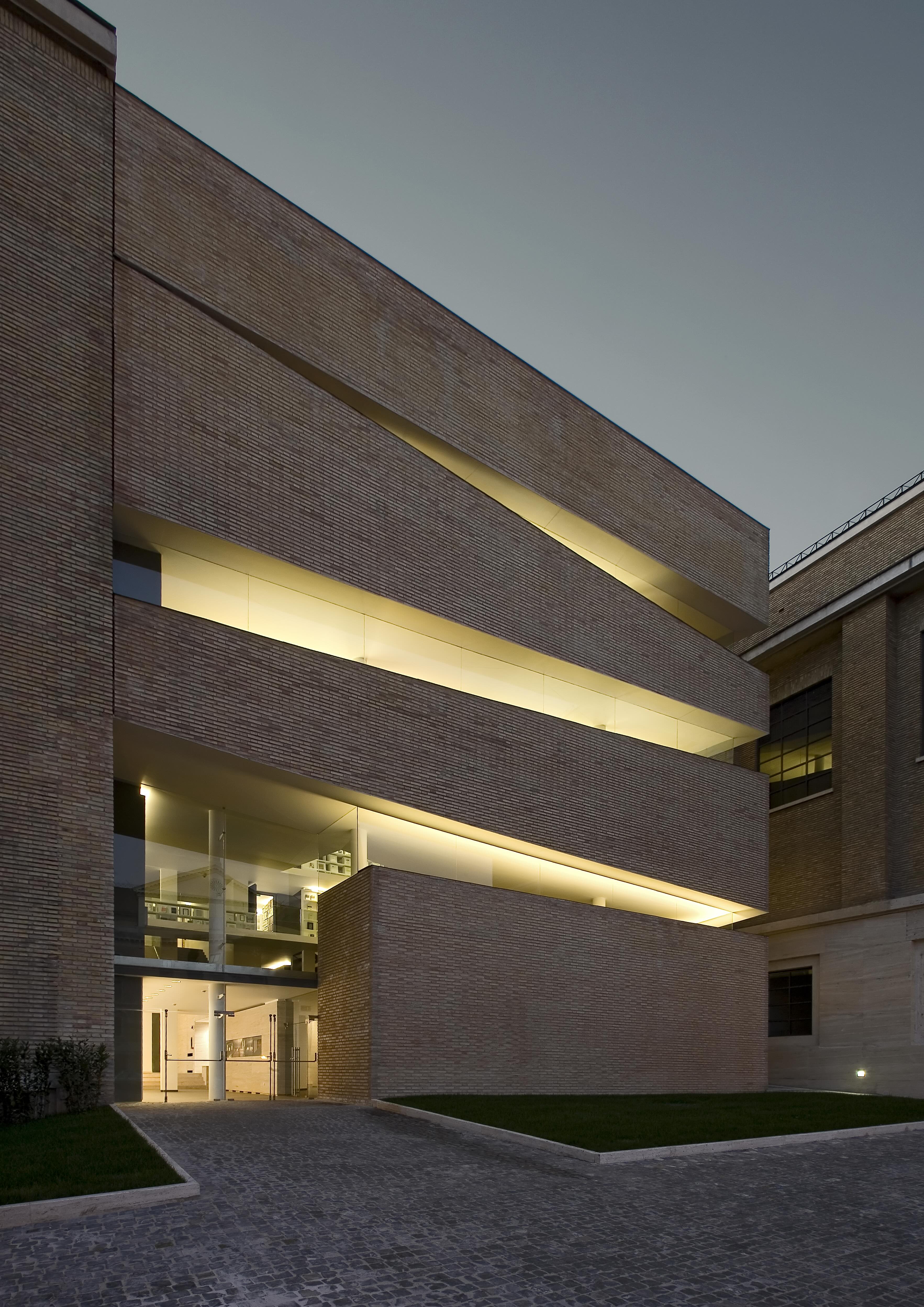 BIBLIOTECA PIO IX PONTIFICIA UNIVERSITÀ LATERANENSE